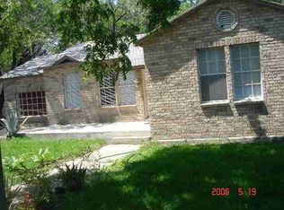 1911 Lee Hall, San Antonio, TX 78201