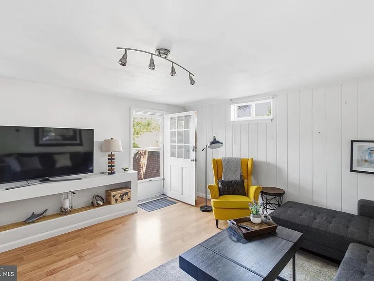 3141 Clayborne Ave — Photo 26