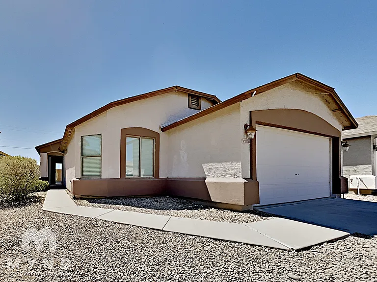 24484 N Shelton Way — Photo 1