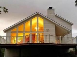 20500 Woodend Rd, Linwood, KS 66052