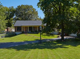 8910 S Laclede Station Rd, Saint Louis, MO 63123