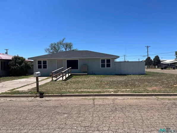 520 Hall St, Clovis, NM 88101