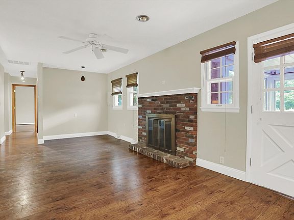 5th image of 5673 Wallingwood Dr