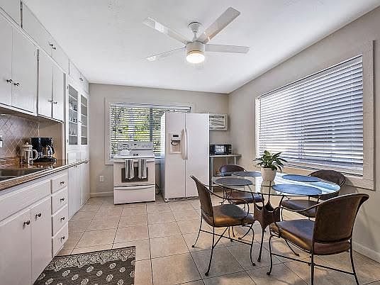 1st image of 1215 NE 17th Ave #2