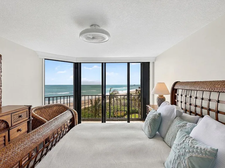 9650 S Ocean Dr #507 — Photo 22