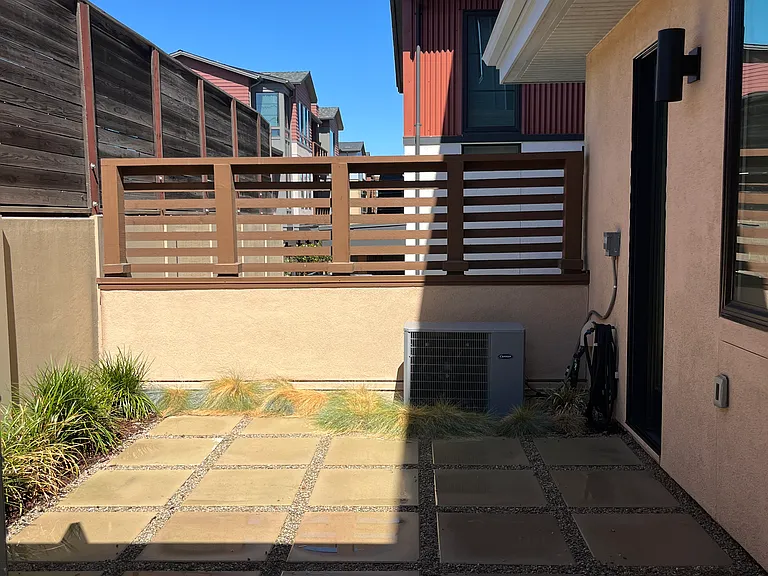 Sepulveda Cir — Photo 31
