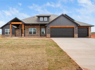 1205 Layla Ln, Blanchard, OK 73010