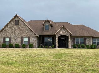 1005 Excalibur Dr, Springdale, AR 72762