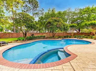 1614 Cambridge Oaks Cir, Houston, TX 77094