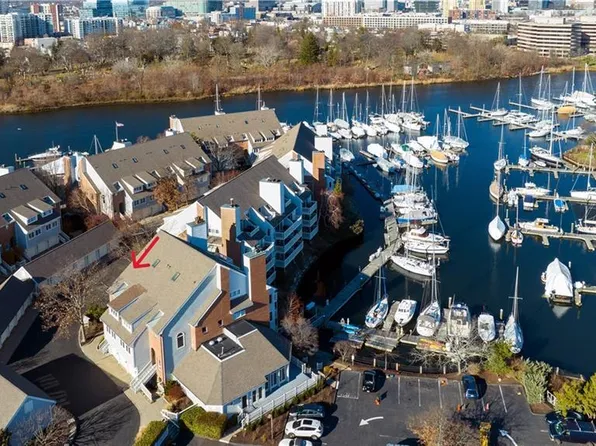 123 Harbor Drive #101, Stamford, CT 06902