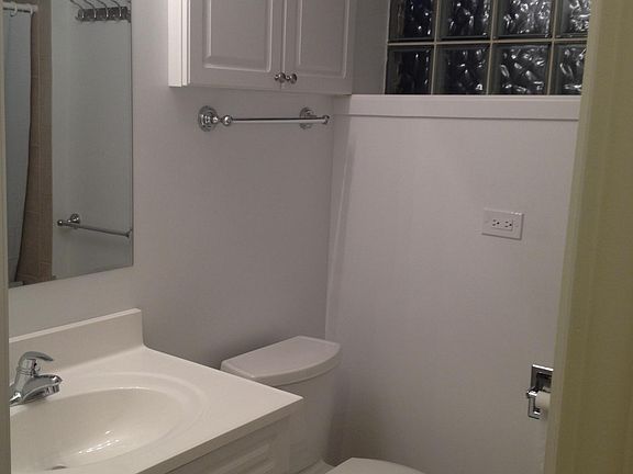 2nd image of 3027 W Lyndale St #Bf
