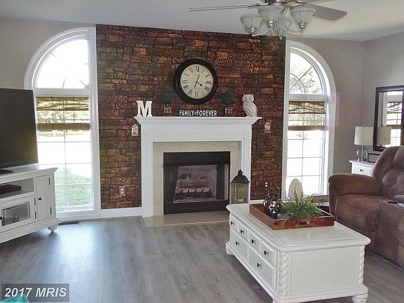 3rd image of 309 Upper Mill Ct