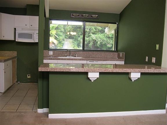 4th image of 8825 Williamson Dr
