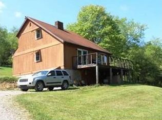 1762 Upper Mateer Rd, Vandergrift, PA 15690