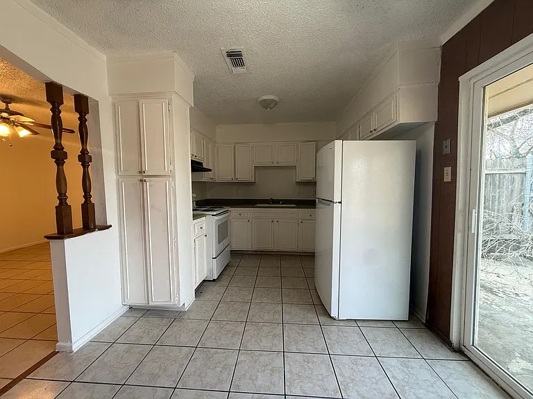 5735 Stiffkey Dr — Photo 3