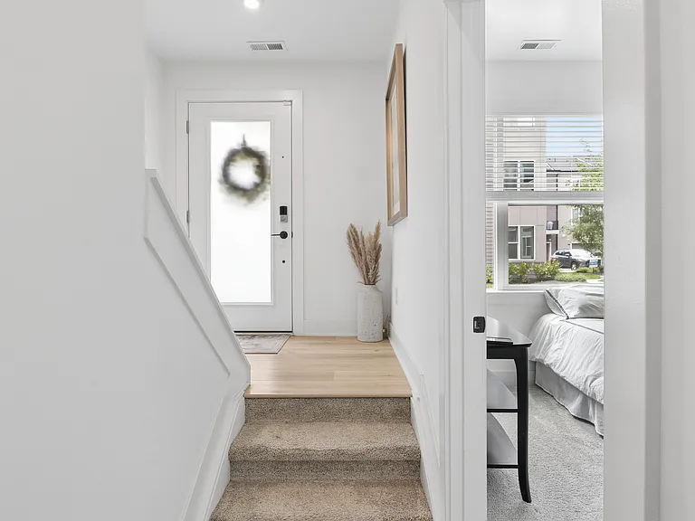 2133 Coretta Way — Photo 3