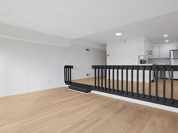 5th image of 3001 Marshall Rd APT 303