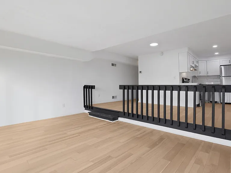 Village in the Park Apartments — Photo 9