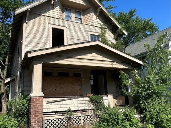 1216 Grant St, Akron, OH 44301