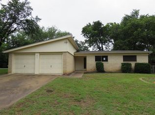 824 W Cheryl Ave, Hurst, TX 76053