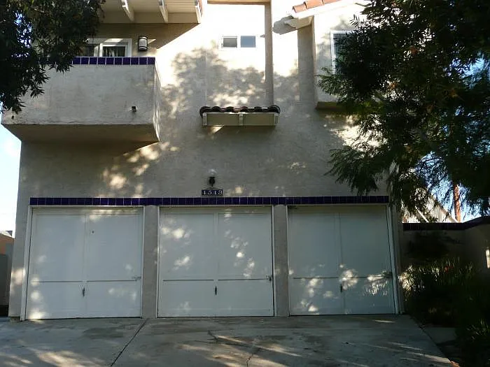 Building Photo - 4543 Maryland St #5