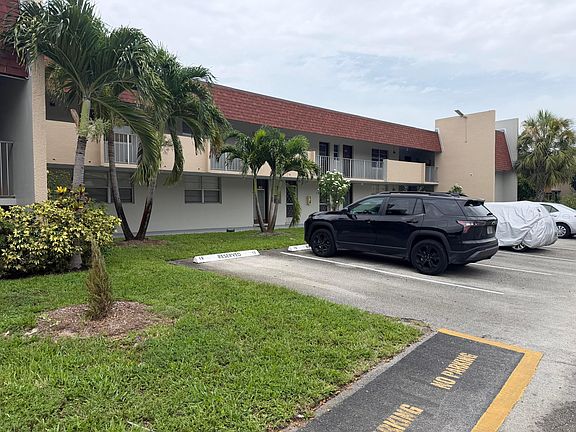 5th image of 3090 NW 46th Avenue #211c