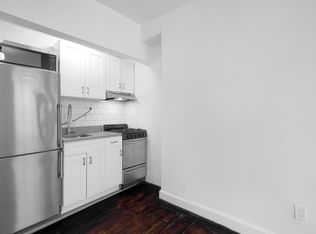 19-21 Grove St #2A, New York, NY 10014