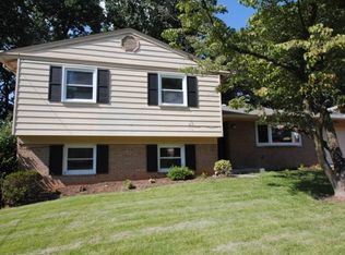 14107 Bauer Dr, Rockville, MD 20853