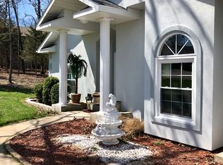 95 Timber Ridge Ln, Lake Ozark, MO 65049