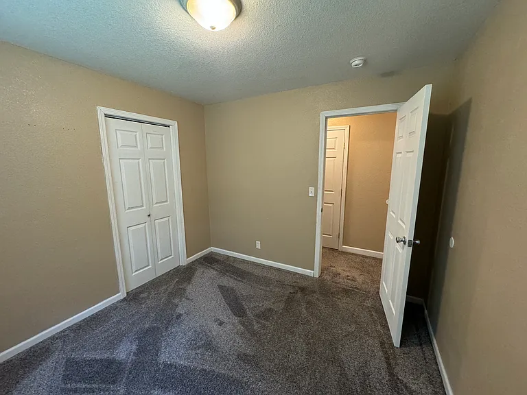 1011 W 24th St #1011 — Photo 45