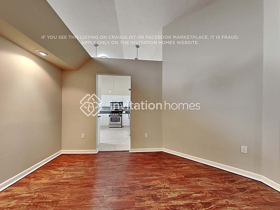 5th image of 13006 Creek Manor Ct