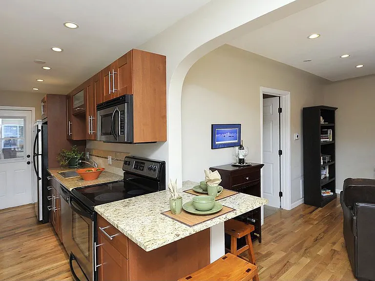 3658 N Clay St — Photo 20