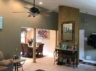 14 Merion Dr, Manalapan, NJ