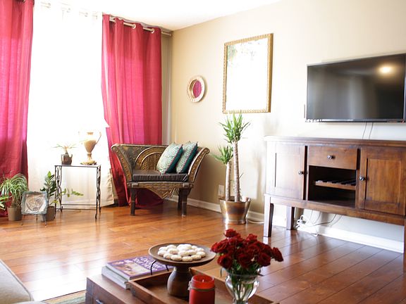 3rd image of 211 E California Ave #Top