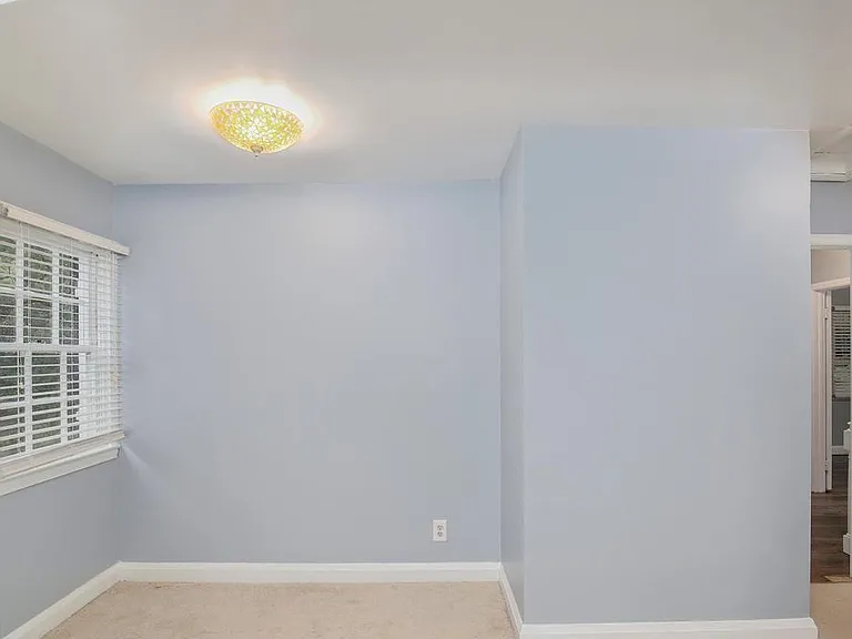 5806 Kenmore Rd — Photo 21