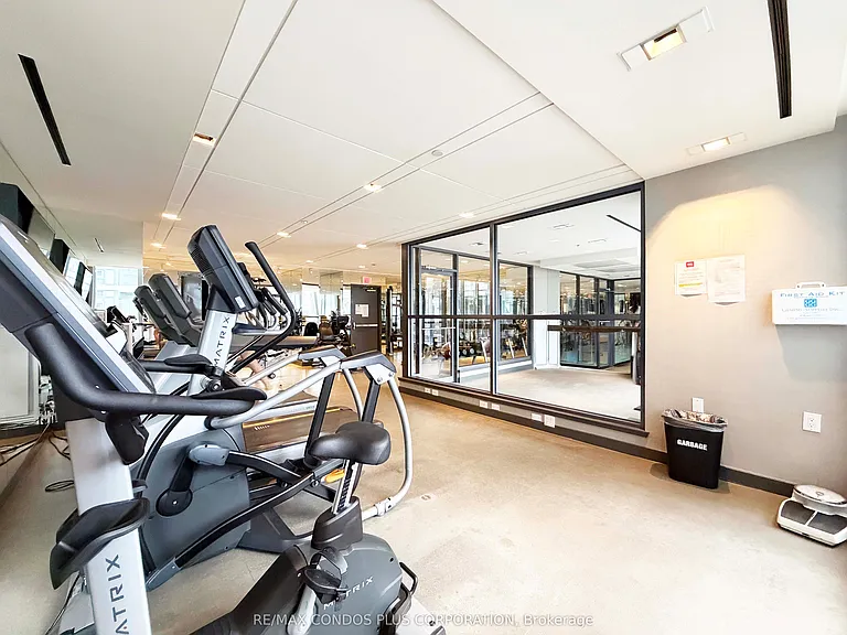 210 Simcoe St #2410 — Photo 16