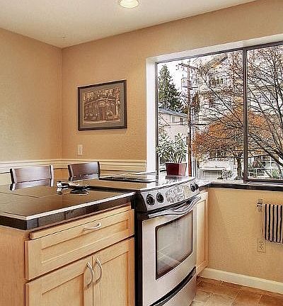 Kitchen (island)