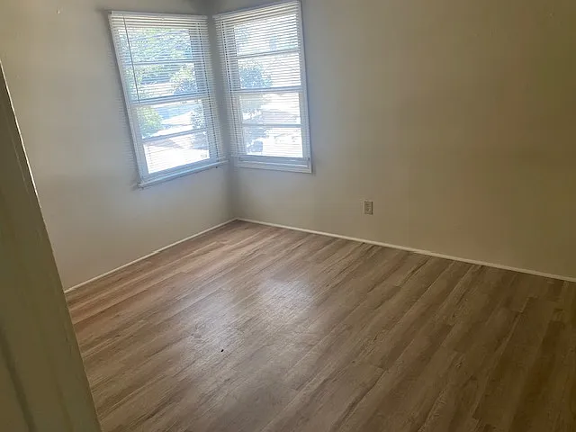 385 E Kingsley Ave #A — Photo 5