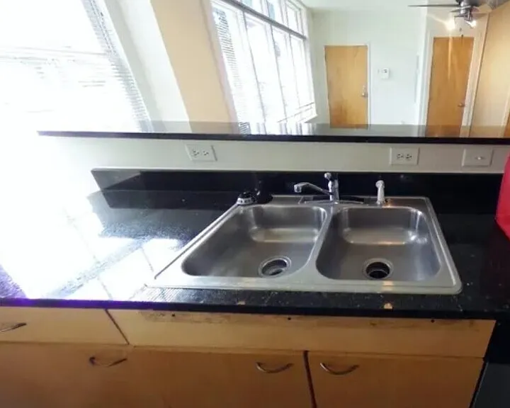 1011 W Marshall St #207 — Photo 3