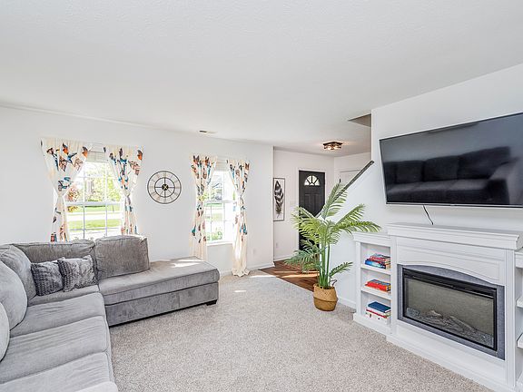 5th image of 16327 Countryside Blvd