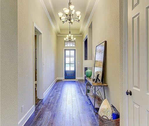 3rd image of 3520 Spicewood Dr