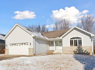 1320 Marvin Ct, Delano, MN 55328