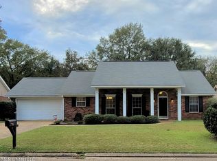 435 Hemlock Dr, Flowood, MS 39232