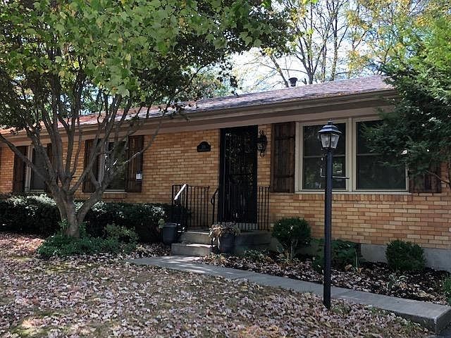 1st image of 218 Habersham Ct