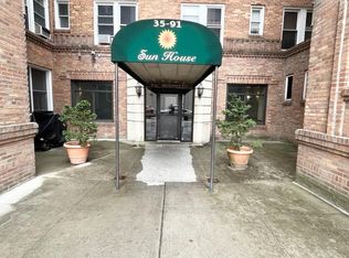 35-91 161st St #6J, Flushing, NY 11358