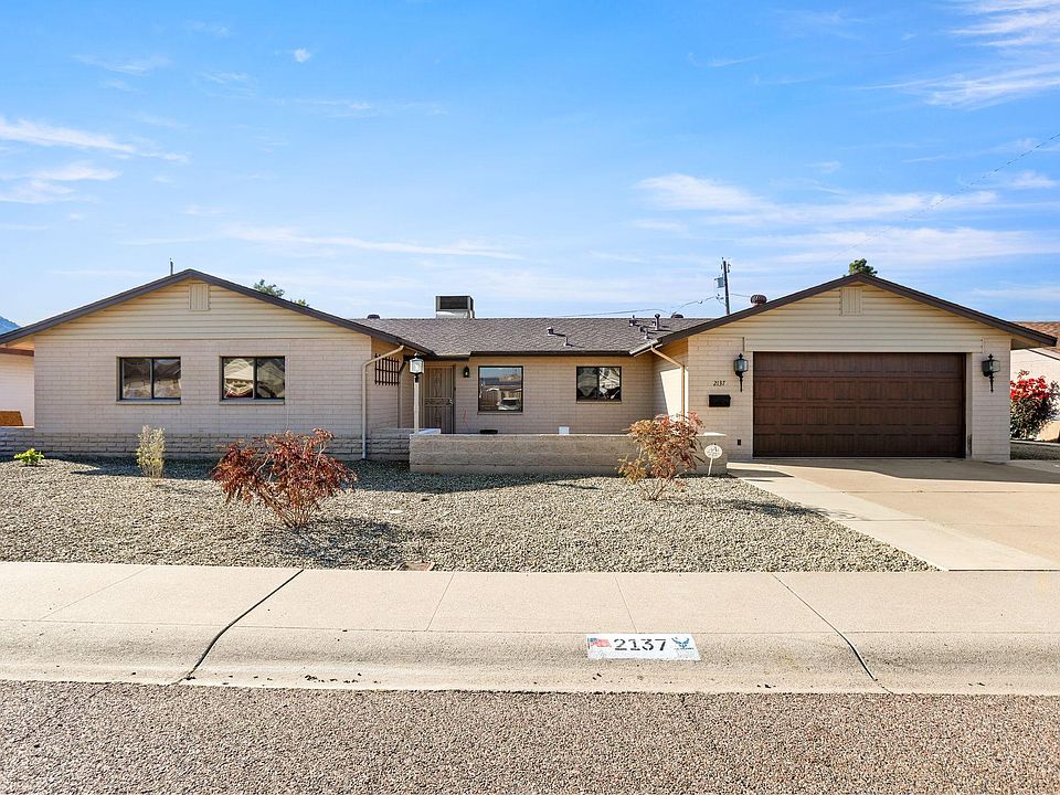 1st image of 2137 W Willow Ave