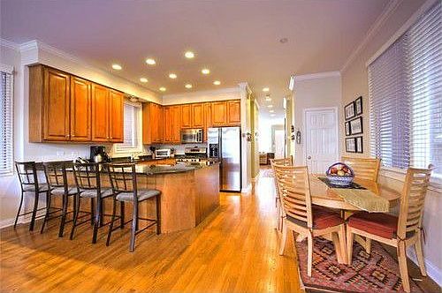5th image of 3738 N Bosworth Ave