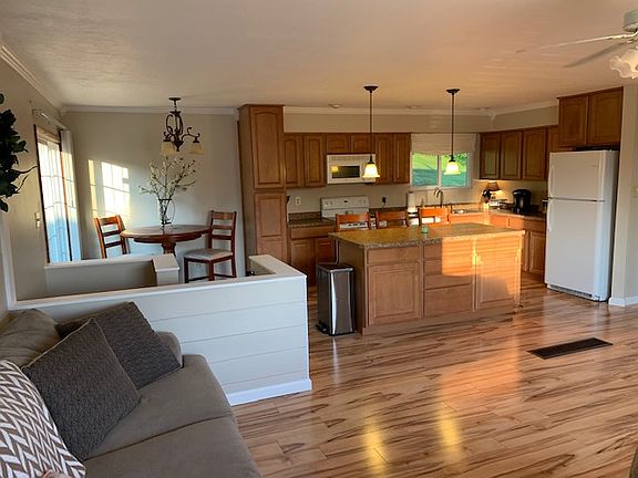 5th image of 51152 Burrwood Dr