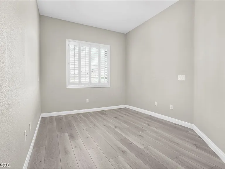 10137 Snow Crest Pl — Photo 26