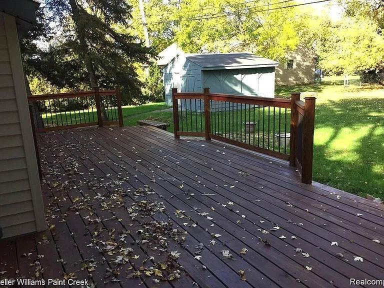 1886 Ruby Ave — Photo 16